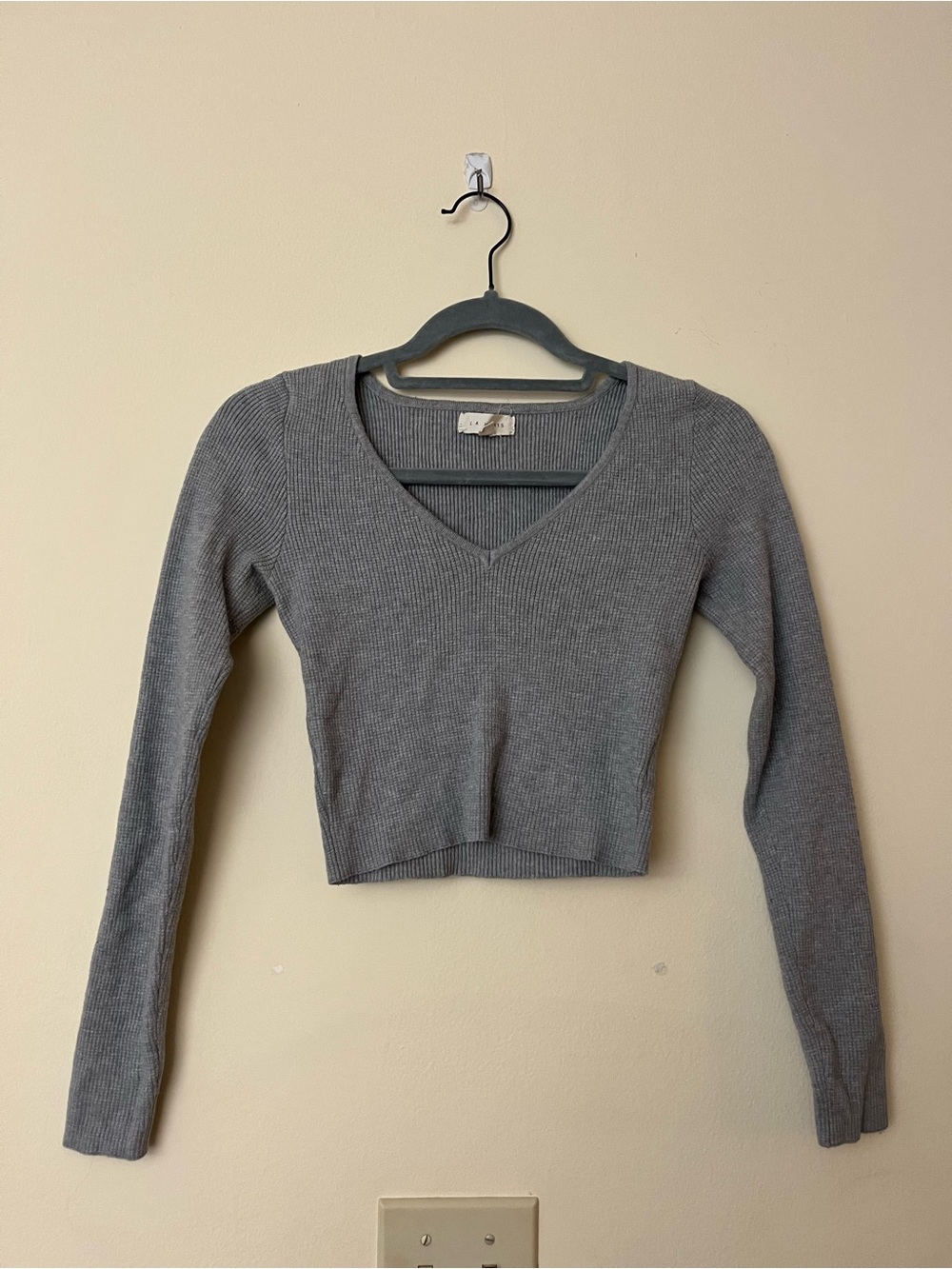 La Hearts Gray Ribbed V-Neck Long Sleeve Crop Top